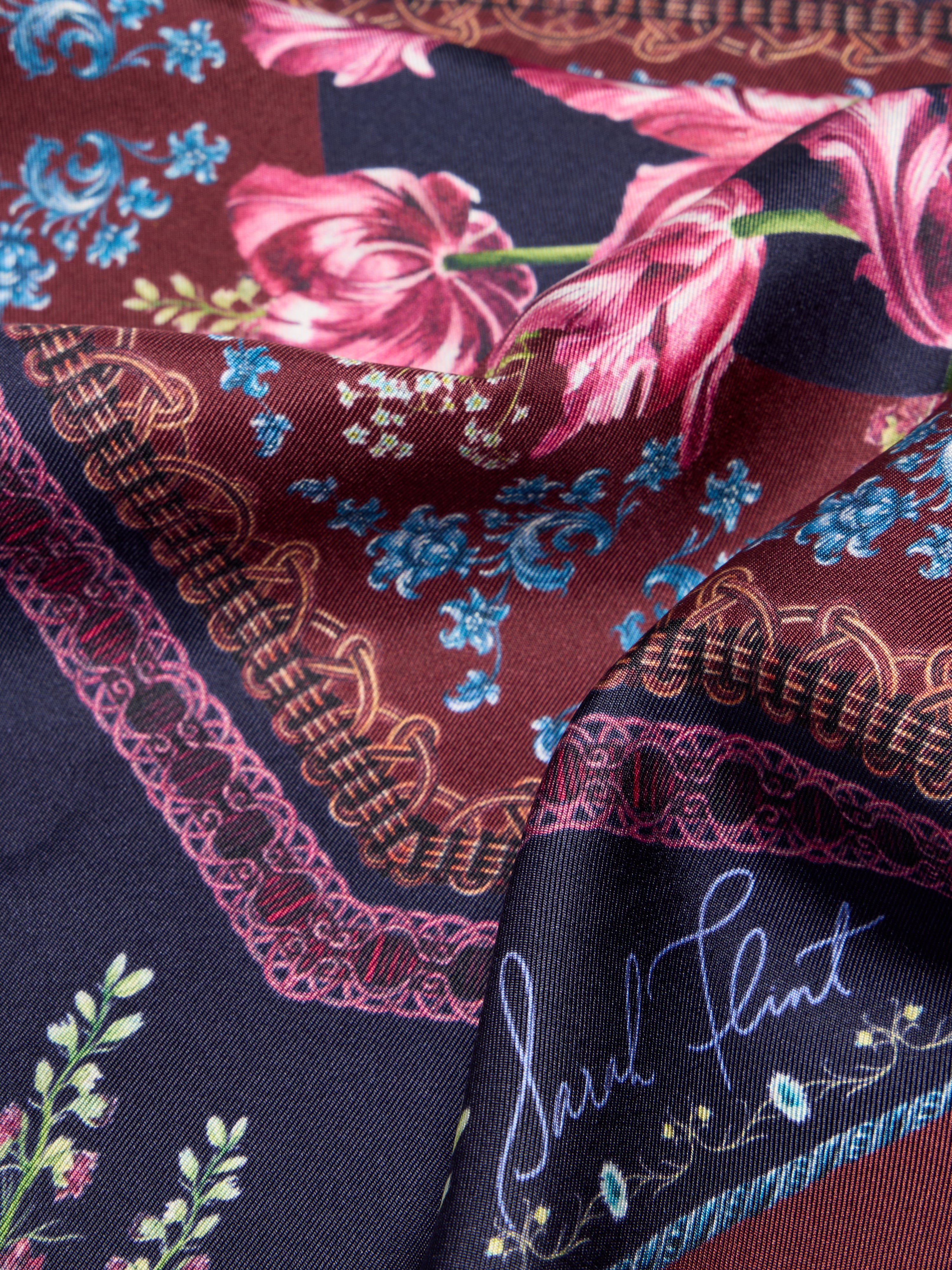 Filigree Floral Scarf 45 – Sarah Flint