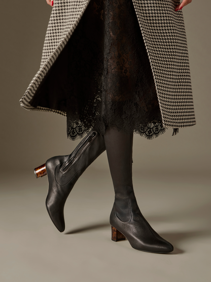 Alexandra in Black Stretch Nappa