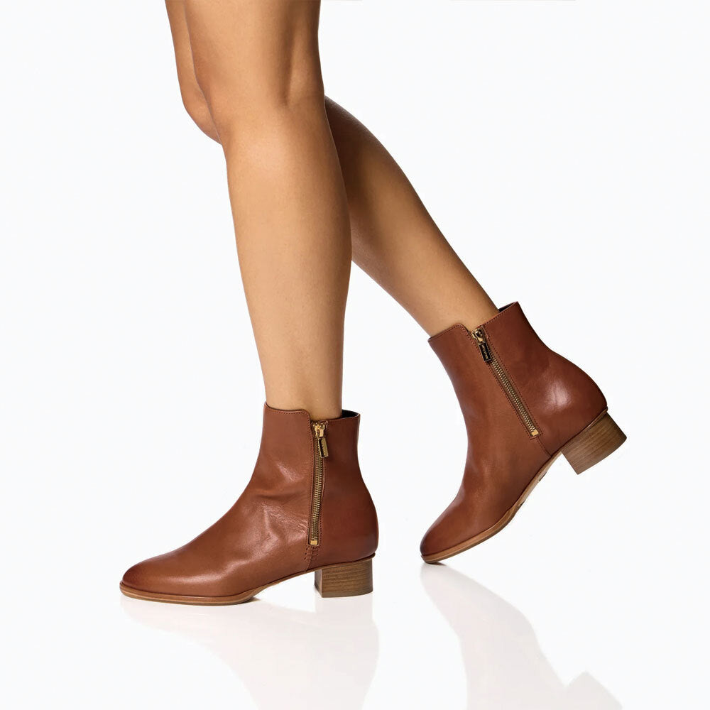 Perfect Zip Bootie 30 in Saddle Vachetta