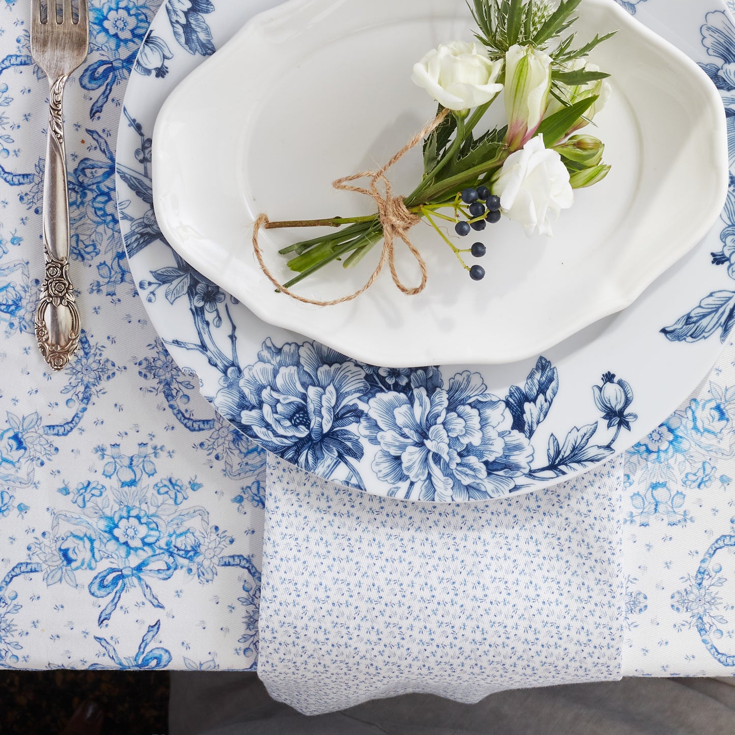 4-Piece Dinner Napkin Set Sarah Flint x Maman Blue And White Ditsy Floral Cotton