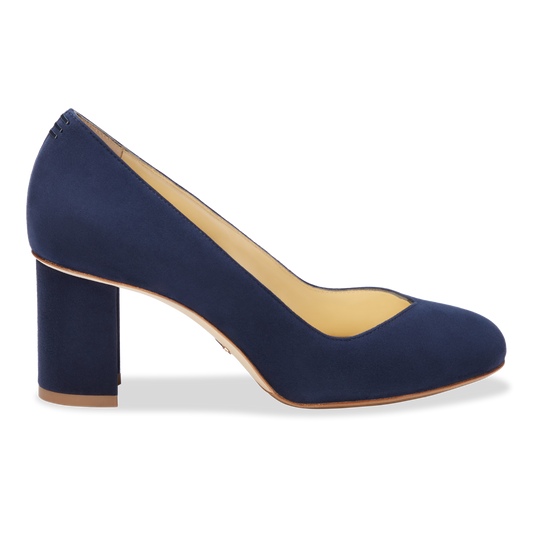 Perfect Round Toe Pump in Navy Suede